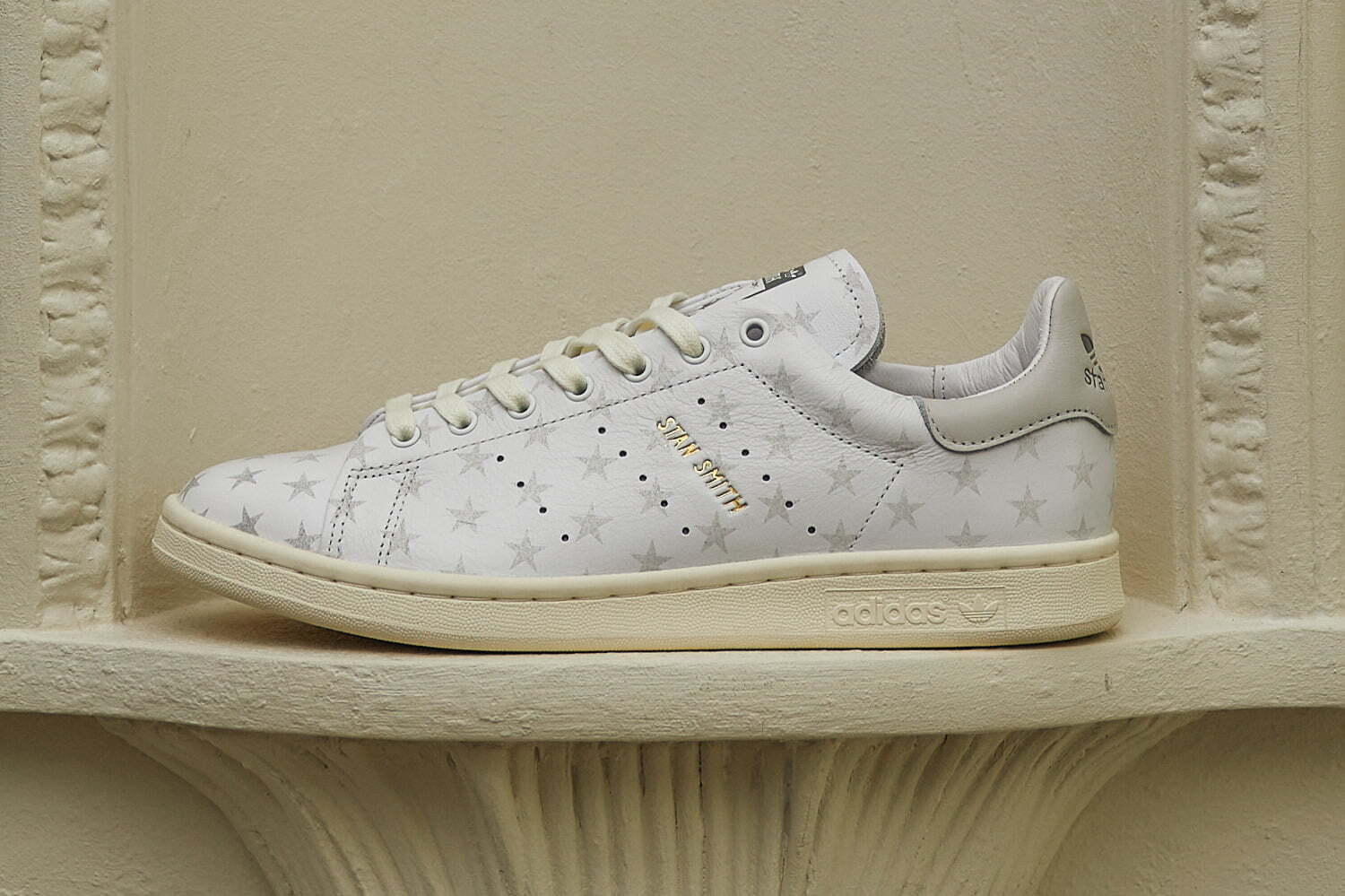 A.T.A.D「スタンスミス ラックス」