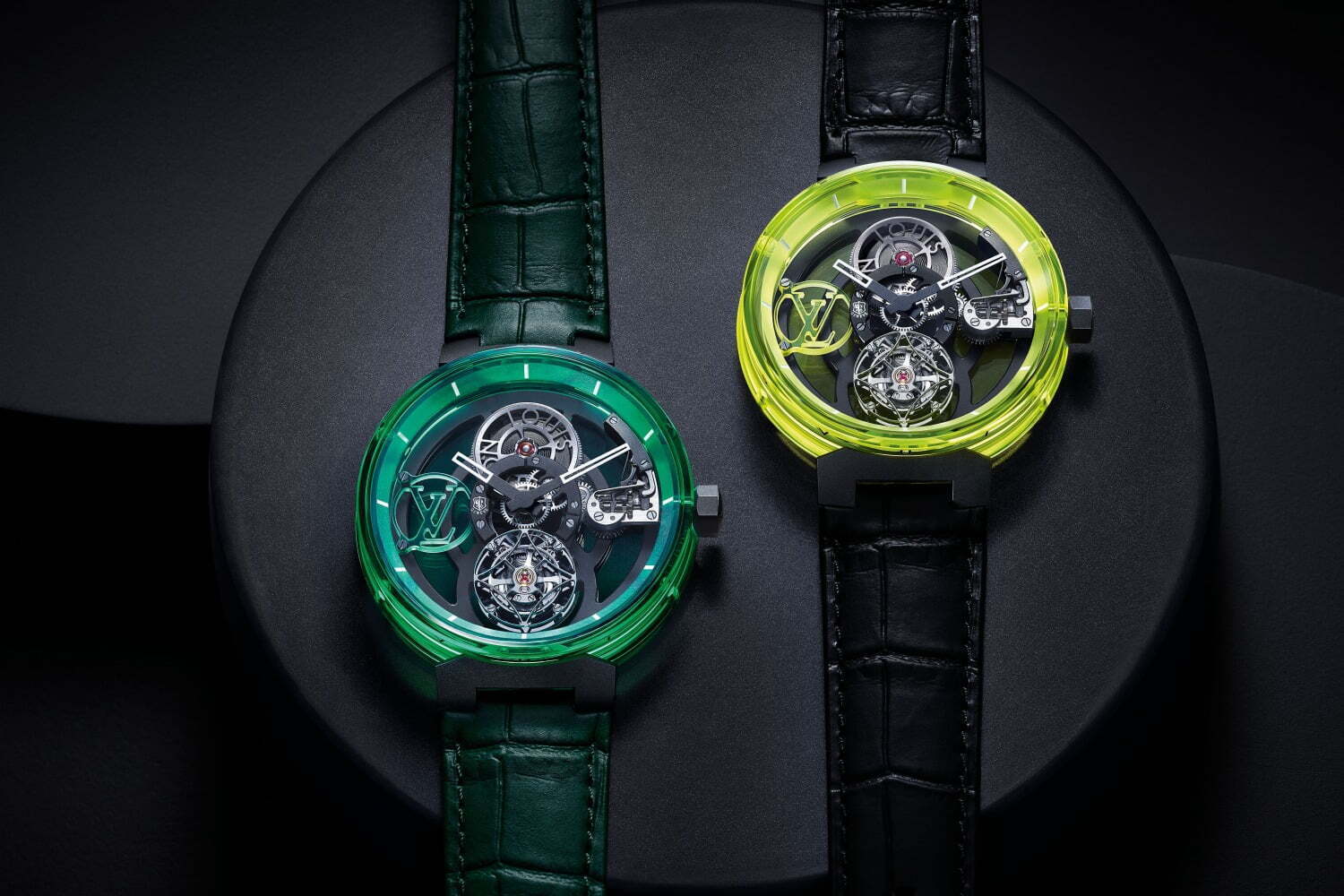 ルイ・ヴィトン「タンブール」23年新作腕時計、内部が透けるイエロー