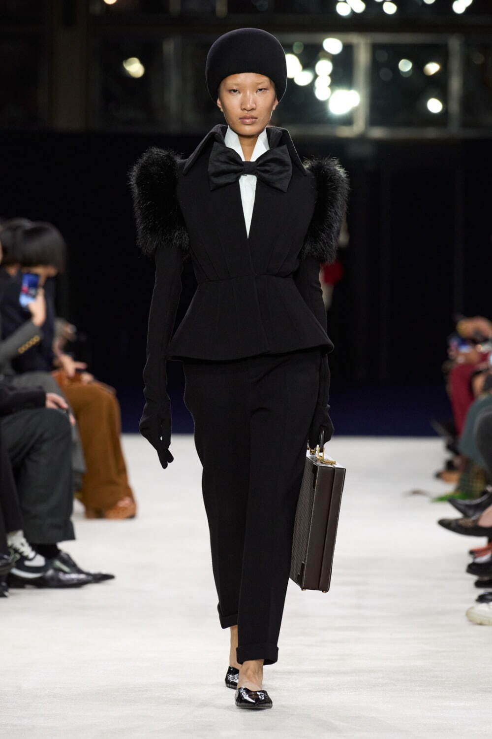 バルマン(BALMAIN) 2023-24年秋冬ウィメンズコレクション