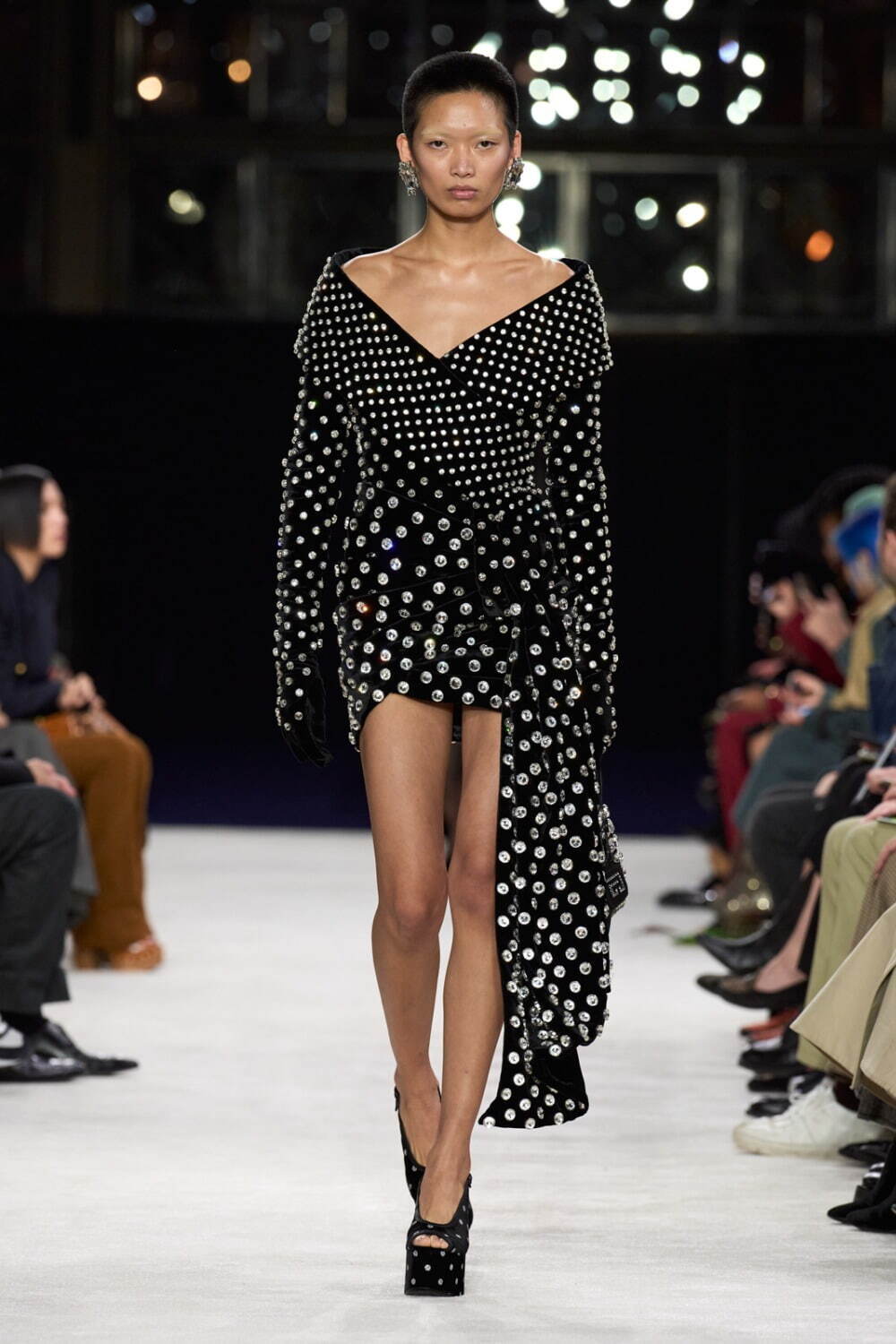 バルマン(BALMAIN) 2023-24年秋冬ウィメンズコレクション