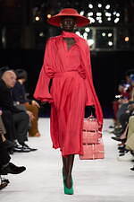 バルマン 2023-24年秋冬ウィメンズコレクション、メゾンのDNAを現代へ｜写真25