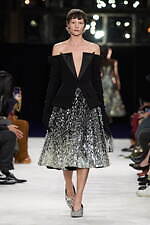 バルマン 2023-24年秋冬ウィメンズコレクション、メゾンのDNAを現代へ｜写真39