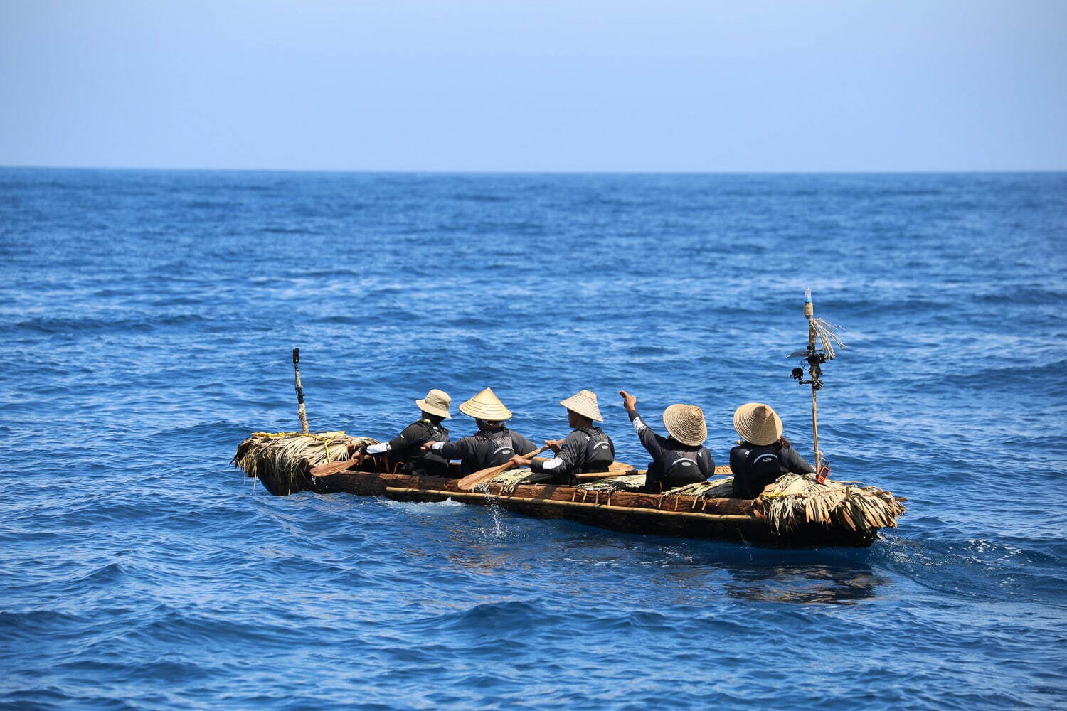 3万年前の航海 徹底再現プロジェクトで使用された丸木舟 東京都立大学蔵