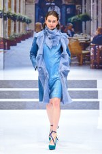 ユキ トリヰ インターナショナル　2014-15年秋冬 コレクション - ポップに魅せるクラシック｜写真7