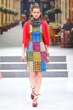 ユキ トリヰ インターナショナル　2014-15年秋冬 コレクション - ポップに魅せるクラシック｜写真18