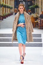 ユキ トリヰ インターナショナル　2014-15年秋冬 コレクション - ポップに魅せるクラシック｜写真51