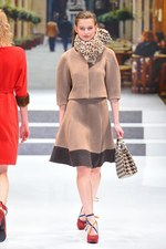 ユキ トリヰ インターナショナル　2014-15年秋冬 コレクション - ポップに魅せるクラシック｜写真55