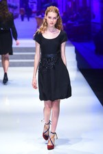 ユキ トリヰ インターナショナル　2014-15年秋冬 コレクション - ポップに魅せるクラシック｜写真64