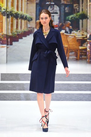 ユキ トリヰ インターナショナル(YUKI TORII INTERNATIONAL) 2014-15年秋冬ウィメンズコレクション  - 写真33