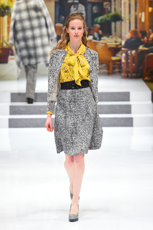 ユキ トリヰ インターナショナル 2014-15年秋冬<span>コレクション</span> - 写真13