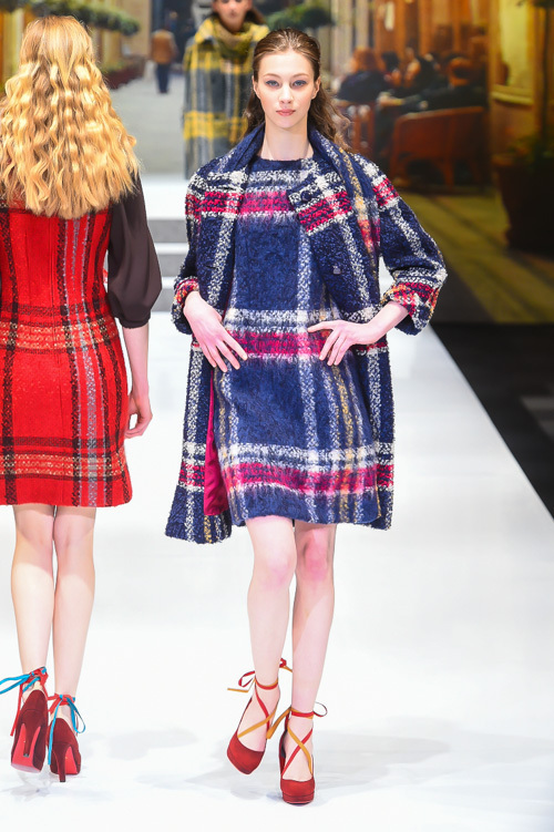 ユキ トリヰ インターナショナル 2014-15年秋冬<span>コレクション</span> - 写真29
