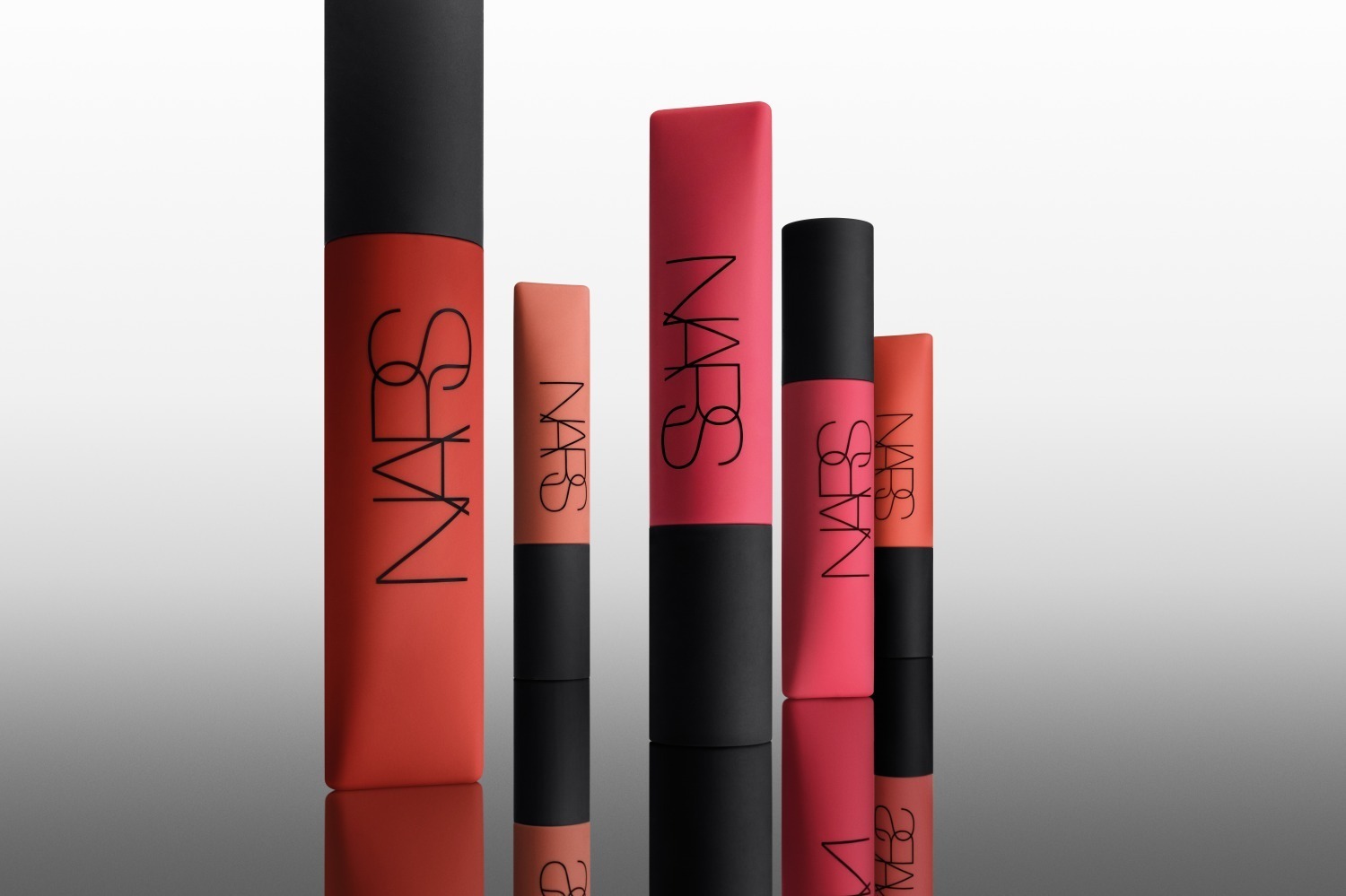 リキッドリップ｜NARS「エアーマット リップカラー」に新3色、“空気にキス”されるような軽やかマット唇に