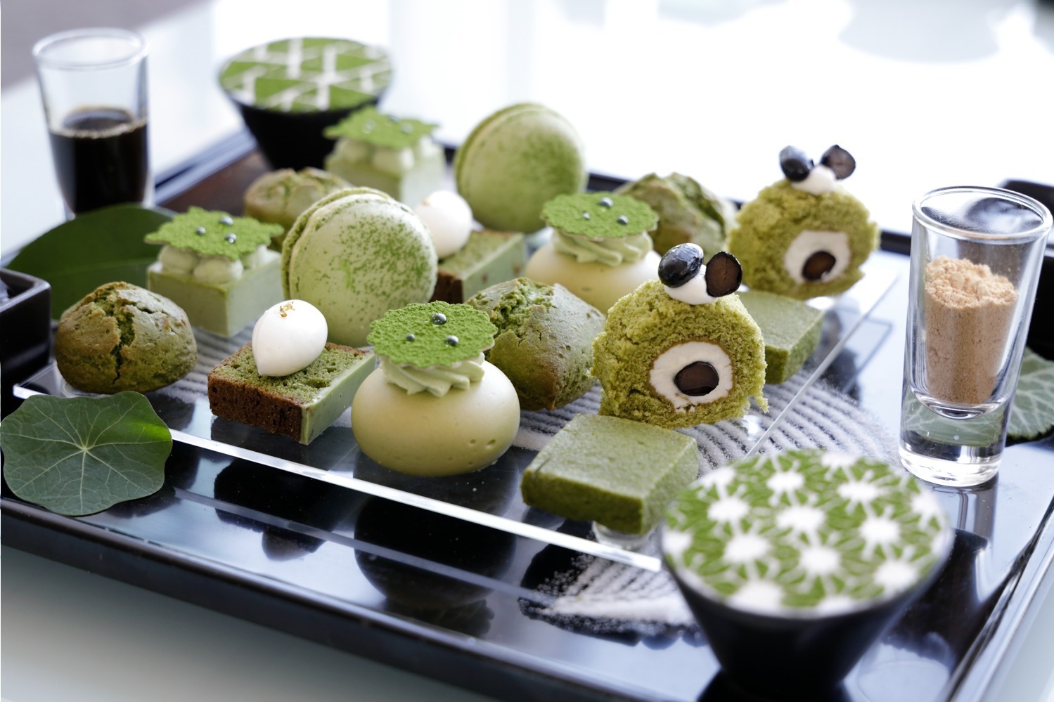 大阪マリオット都ホテル「抹茶アフタヌーンティー」京都・宇治の高級抹茶使用のティラミス＆マカロン
