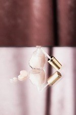 リリーブラウン23年夏ネイル、“ジューシーなオレンジ＆大粒ゴールド”など新4色｜写真6