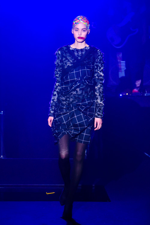 ノゾミ イシグロ オートクチュール(NOZOMI ISHIGURO Haute Couture) 2014-15年秋冬ウィメンズコレクション  - 写真4
