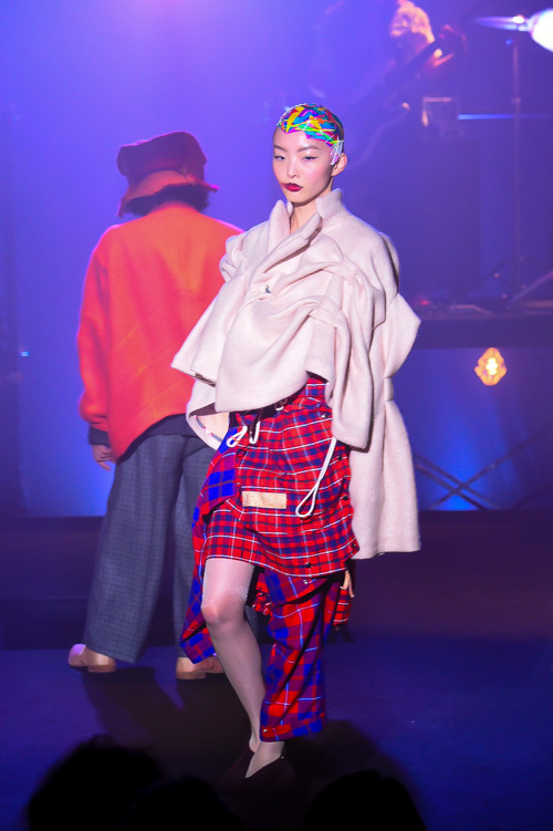 ノゾミ イシグロ オートクチュール(NOZOMI ISHIGURO Haute Couture) 2014-15年秋冬ウィメンズコレクション  - 写真28