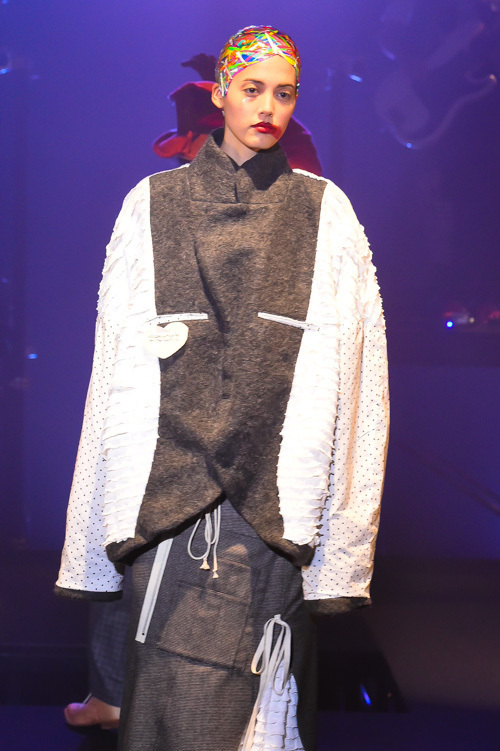 ノゾミ イシグロ オートクチュール(NOZOMI ISHIGURO Haute Couture) 2014-15年秋冬ウィメンズコレクション  - 写真34
