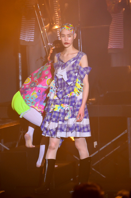 ノゾミ イシグロ オートクチュール(NOZOMI ISHIGURO Haute Couture) 2014-15年秋冬ウィメンズコレクション シルエット - 写真20