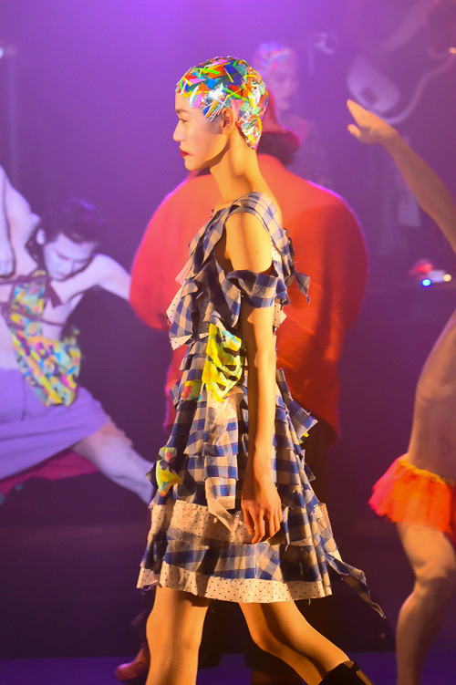 ノゾミ イシグロ オートクチュール(NOZOMI ISHIGURO Haute Couture) 2014-15年秋冬ウィメンズコレクション  - 写真52