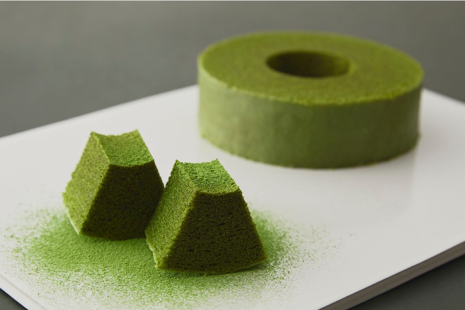 クラブハリエ 阪急うめだ本店: 2023年5月6日〜2023年6月中旬発売、クラブハリエ ジェイアール名古屋タカシマヤ: 2023年5月6日〜2023年6月中旬発売、他