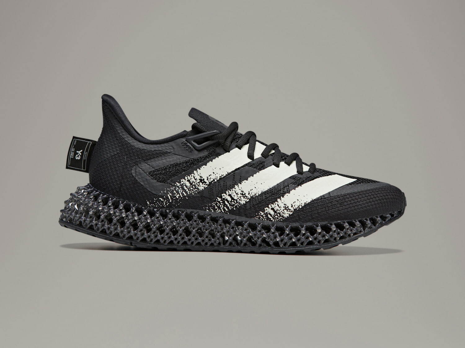 「Y-3 ランナー 4D FWD」66,000円