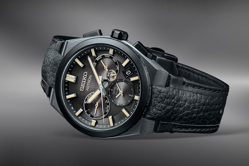 レザーベルト時計｜セイコー アストロン×『バイオハザード：デスアイランド』の腕時計、主人公の劇中着用モデルを発売