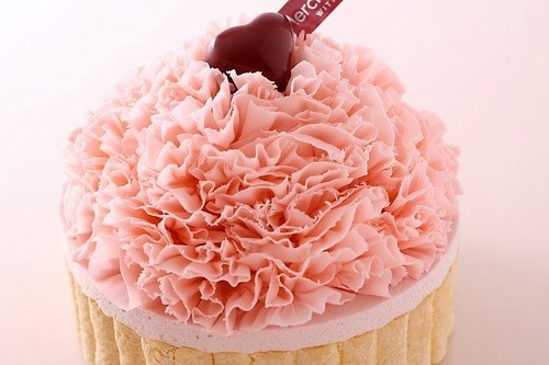 ヴィタメール母の日限定ケーキ、“ピンクカーネーション”の苺ケーキ＆鮮やかベリーチーズケーキ