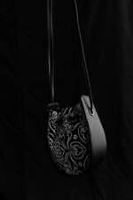 Y's “カディコットン”のドレスや古布パッチワークパンツなど限定ウェア、総柄刺繍のバッグも｜写真3