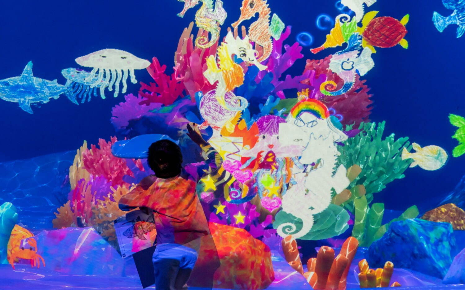 デジタルアート展「チームラボ 学ぶ！未来の遊園地と、花と共に生きる動物たち」札幌芸術の森美術館で｜写真21