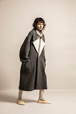 ローブス＆コンフェクションズ 2023年秋冬ウィメンズコレクション、心地良いテーラードスタイル｜写真12