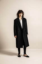 ローブス＆コンフェクションズ 2023年秋冬ウィメンズコレクション、心地良いテーラードスタイル｜写真30