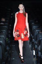 アライサラ 2014-15年秋冬コレクション - 伝統と現代技術で魅せる儚さの中にある強さ｜写真3