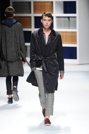 ファクトタム / ファクトタム ファム 2014-15年秋冬コレクション - アンデルセンと夜の夢｜写真13