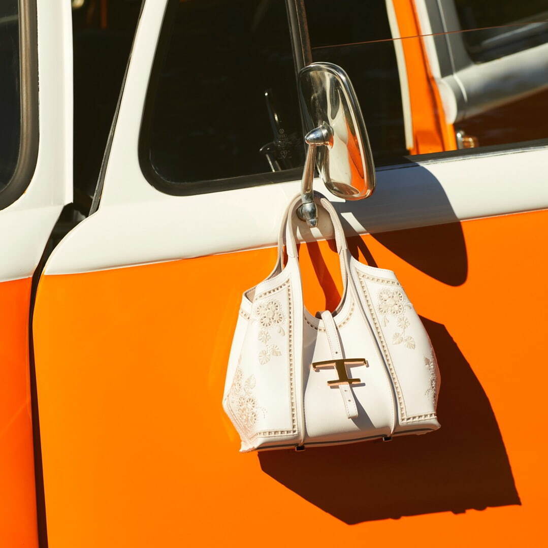 トッズ(TOD'S) T タイムレス｜写真1