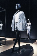 アンベル 2014-15年秋冬コレクション - 抽象画家 アド・ラインハートの“黒”に魅せられて｜写真1