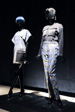 アンベル 2014-15年秋冬コレクション - 抽象画家 アド・ラインハートの“黒”に魅せられて｜写真2