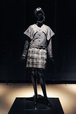 アンベル 2014-15年秋冬コレクション - 抽象画家 アド・ラインハートの“黒”に魅せられて｜写真4