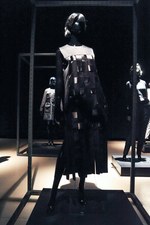 アンベル 2014-15年秋冬コレクション - 抽象画家 アド・ラインハートの“黒”に魅せられて｜写真6