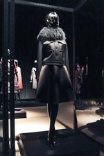 アンベル 2014-15年秋冬コレクション - 抽象画家 アド・ラインハートの“黒”に魅せられて｜写真12