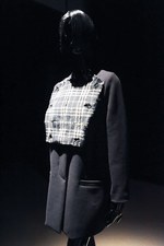 アンベル 2014-15年秋冬コレクション - 抽象画家 アド・ラインハートの“黒”に魅せられて｜写真21