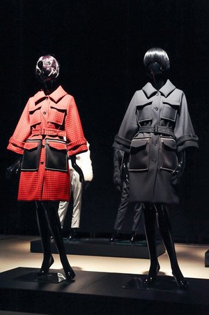 アンベル 2014-15年秋冬コレクション - 抽象画家 アド・ラインハートの“黒”に魅せられて|写真5