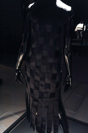 アンベル 2014-15年秋冬コレクション - 抽象画家 アド・ラインハートの“黒”に魅せられて|写真8