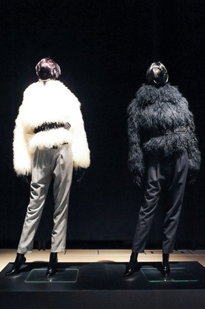 アンベル 2014-15年秋冬コレクション - 抽象画家 アド・ラインハートの“黒”に魅せられて|写真14