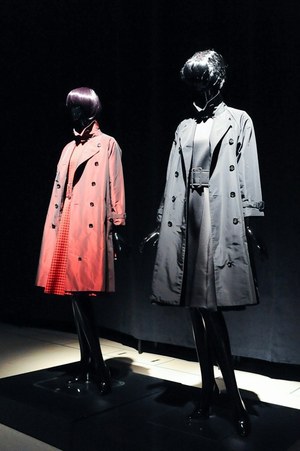 アンベル 2014-15年秋冬コレクション - 抽象画家 アド・ラインハートの“黒”に魅せられて|写真22