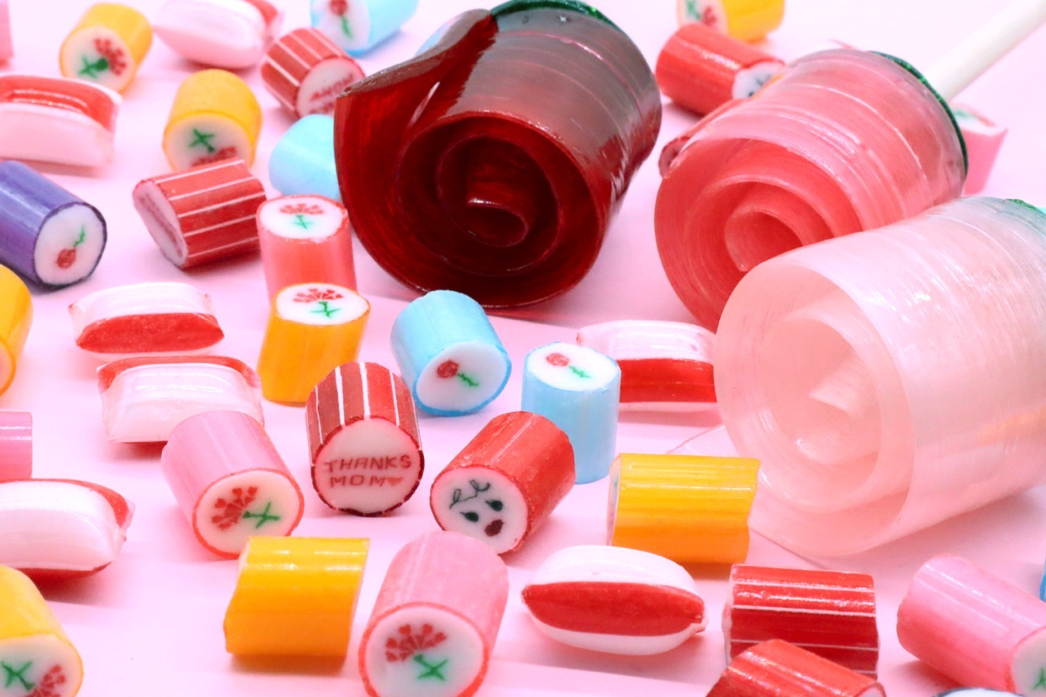 ロリポップキャンディー｜パパブブレの母の日ギフト、"ハート型花びら"のカーネーション柄キャンディ＆バラ型ロリポップ