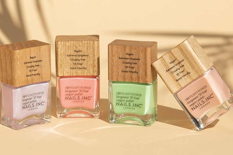 ヴィーガンコスメ｜ネイルズ インク23年夏ネイル、“新緑＆花々”イメージのネオングリーン＆木漏れ日オーロラなど