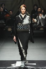 ジョウタロウ サイトウ 2014-15年秋冬コレクション - 着物で表わす都会の花｜写真1