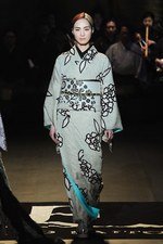 ジョウタロウ サイトウ 2014-15年秋冬コレクション - 着物で表わす都会の花｜写真35