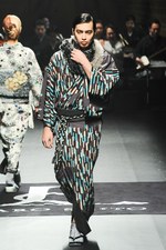 ジョウタロウ サイトウ 2014-15年秋冬コレクション - 着物で表わす都会の花｜写真42