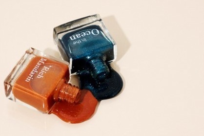 APPLE｜トーンドロップ23年夏ネイル、“大人のシャイニーカラー”神秘的なグリーンやブロンズブルーなど